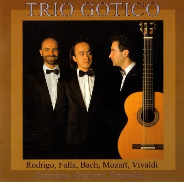 Portada de Trío Gótico · primer disco